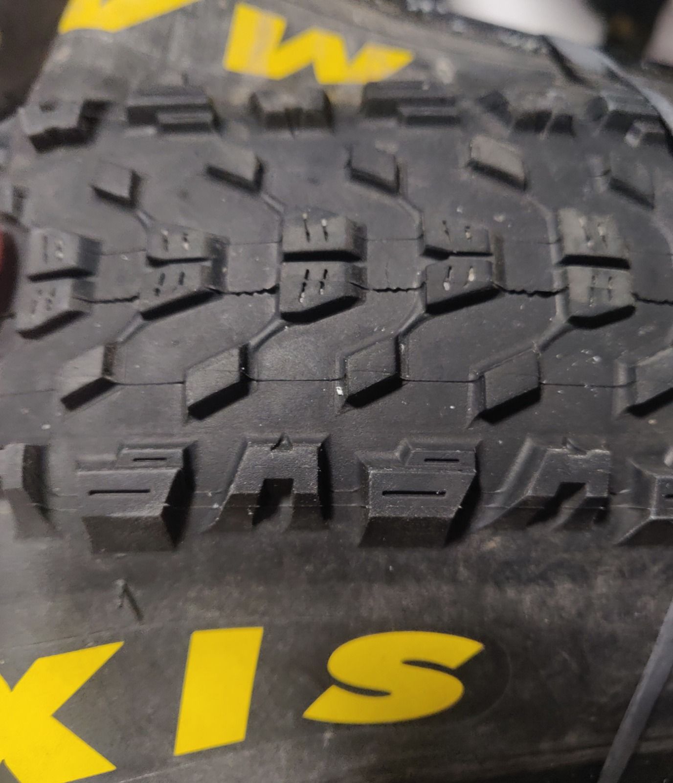 Покрышки Maxxis Ardent Race 29x2.35