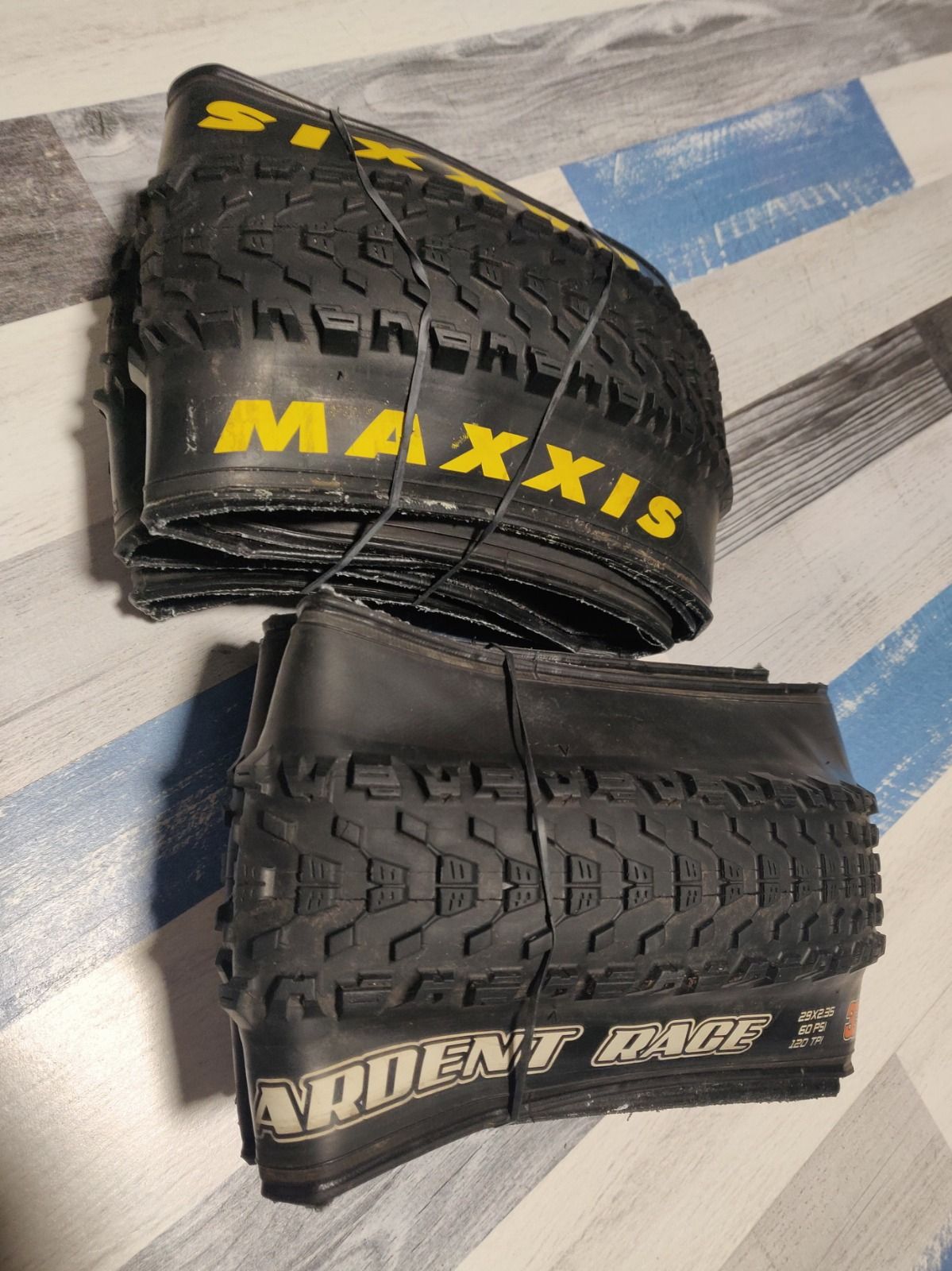 Покрышки Maxxis Ardent Race 29x2.35