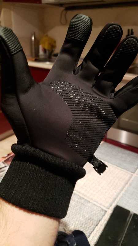 Зимние перчатеи