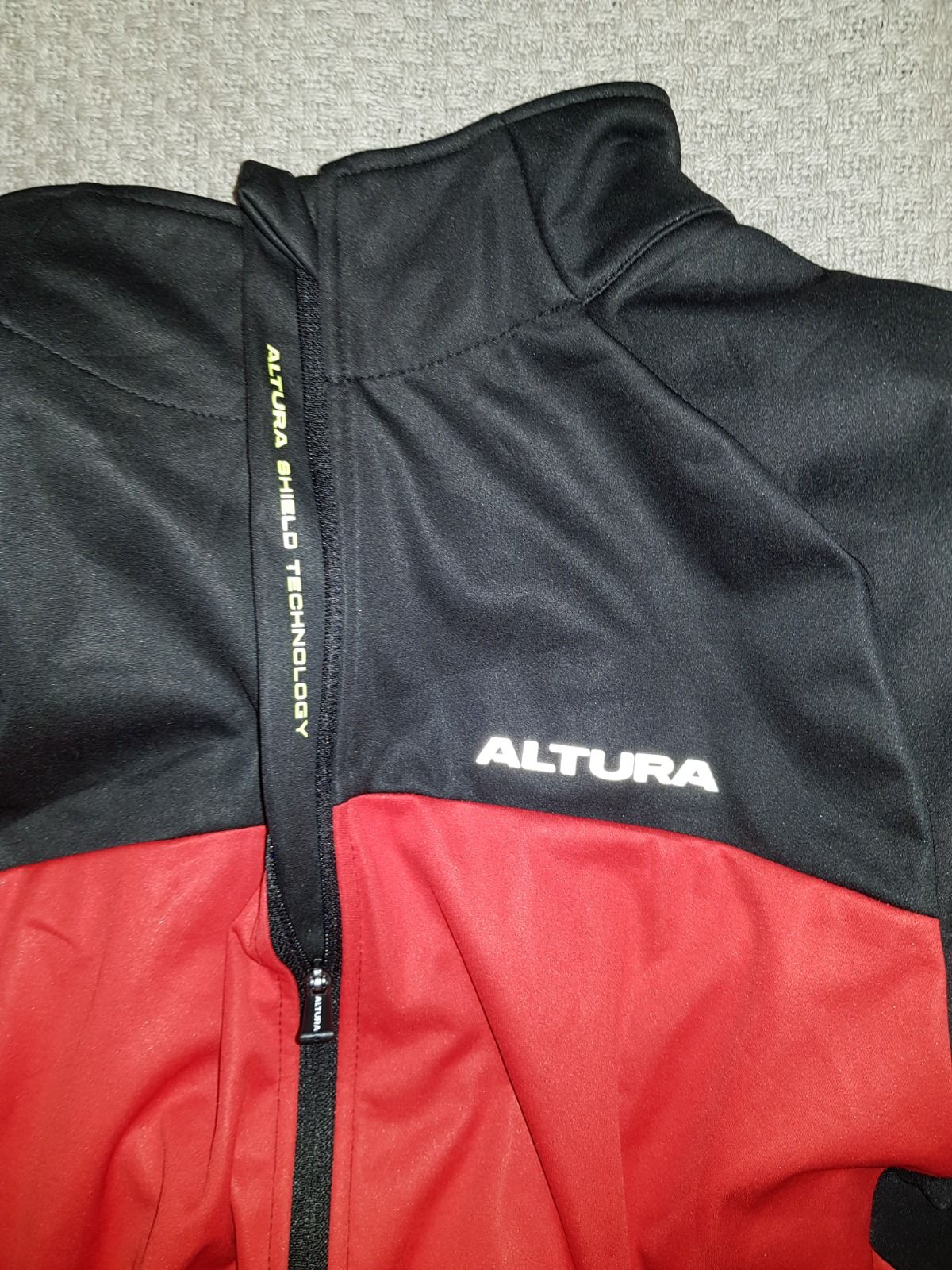 Куртка Altura Podium Elite Thermo Shield.