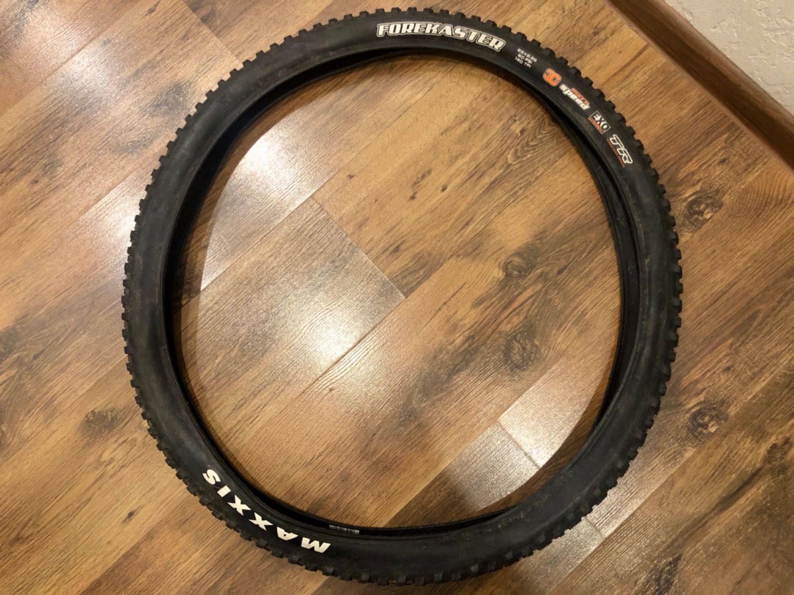 Покрышки Maxxis 29” Minion DHF + Forekaster как новые