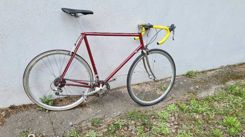 Шоссейный велосипед PINARELLO