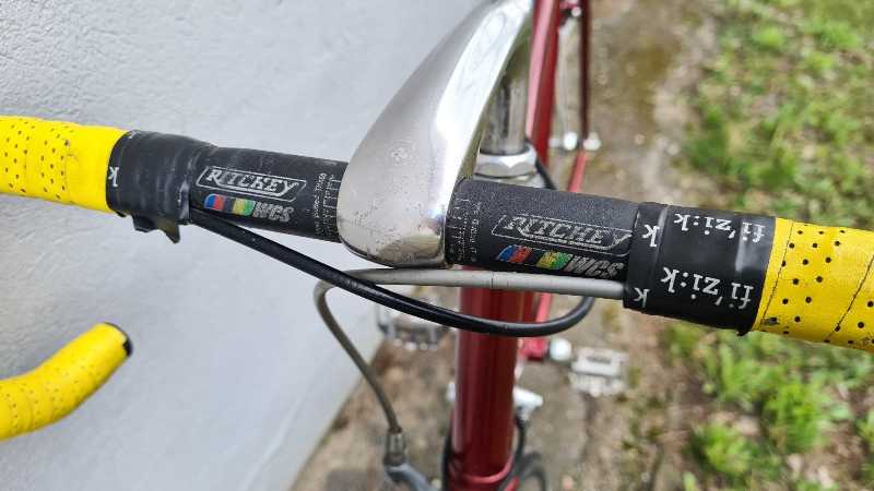 Шоссейный велосипед PINARELLO