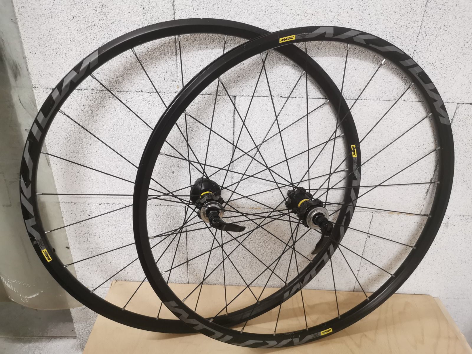 Колеса Mavic AKSIUM DISC и покры Continental 27.5