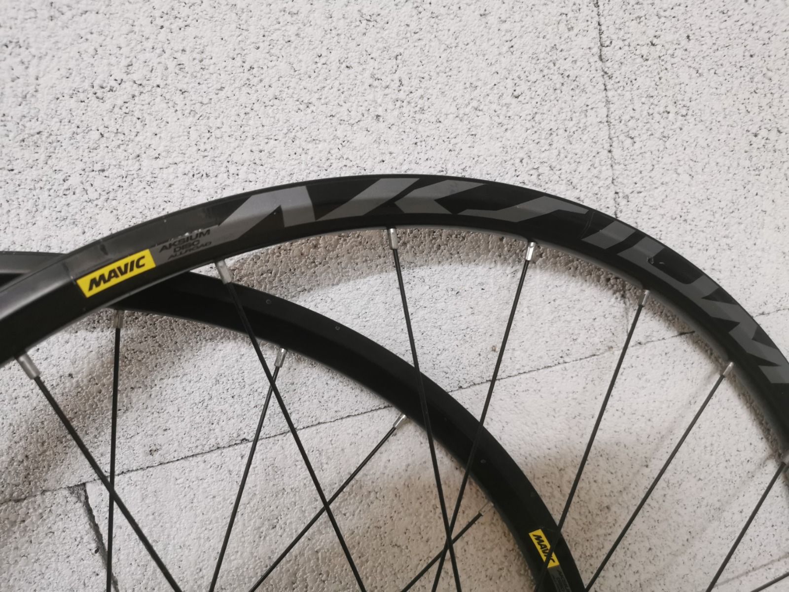 Колеса Mavic AKSIUM DISC и покры Continental 27.5