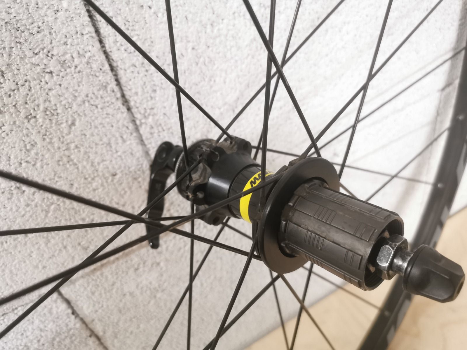 Колеса Mavic AKSIUM DISC и покры Continental 27.5