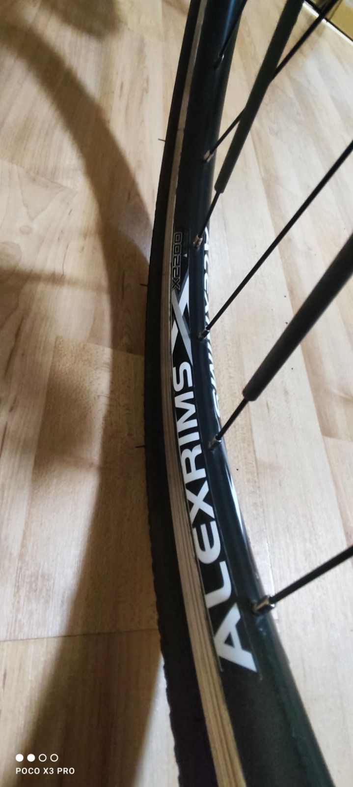 Specialized Sirrus Sport. Размер XL. На рост ~185-196см.