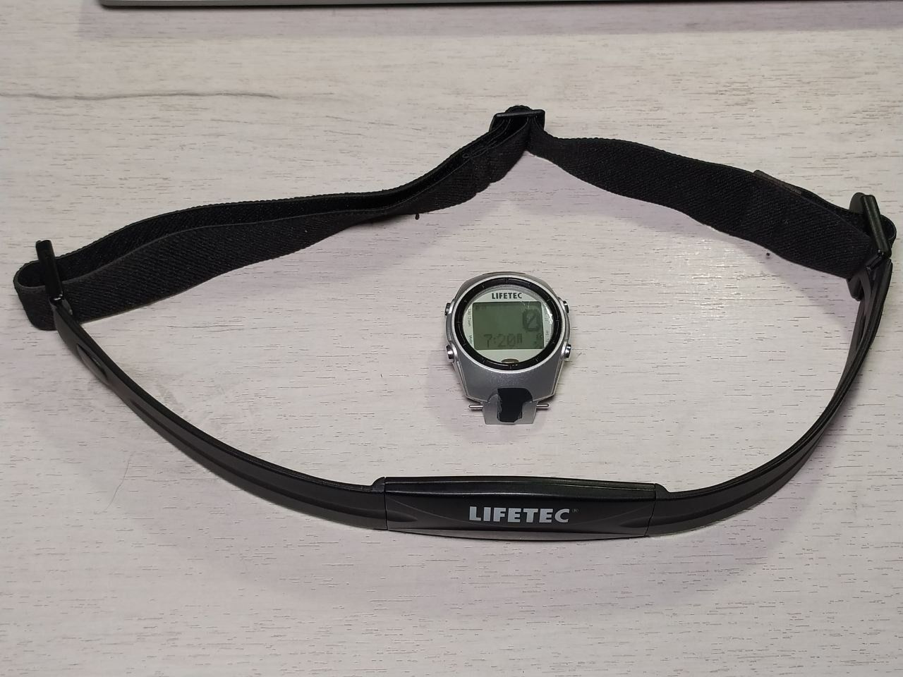 Пульсометр Lifetec: нагрудный датчик + часы (без ремешка)