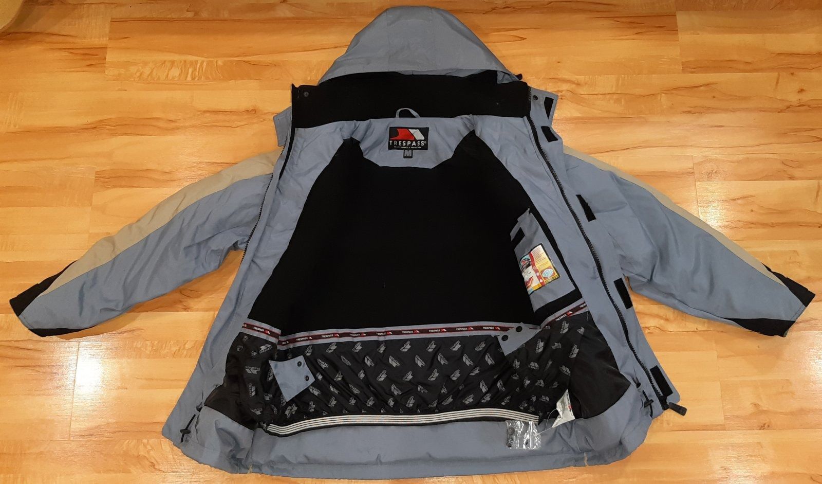 Мужская горнолыжная куртка Trespass размер М-L