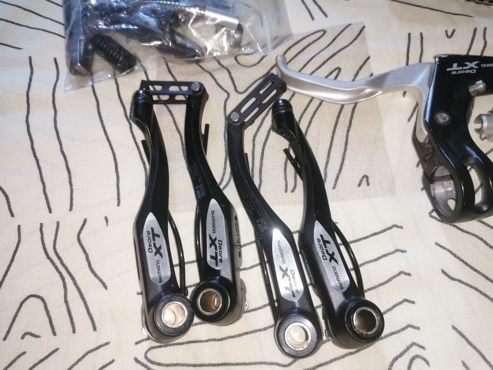 Комплекты ви-брейк тормозов Shimano Deore XT и Avid