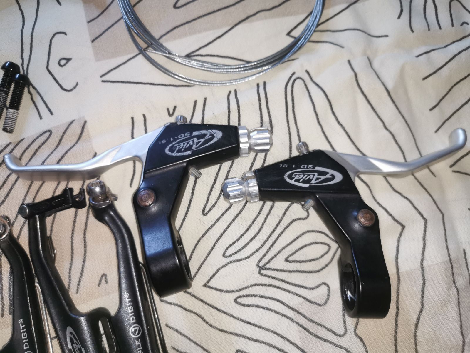 Комплекты ви-брейк тормозов Shimano Deore XT и Avid