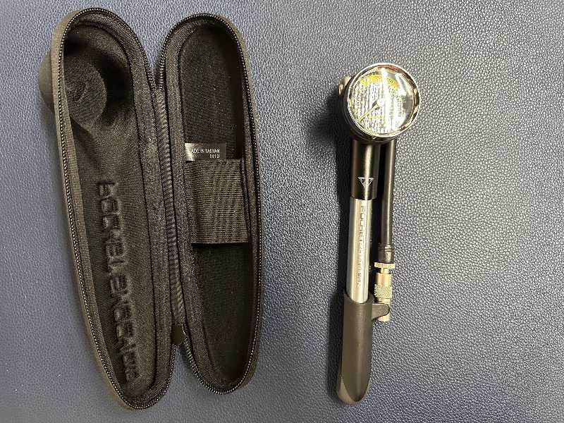 Насос высокого давления Topeak Pocket Shock DXG + чехол