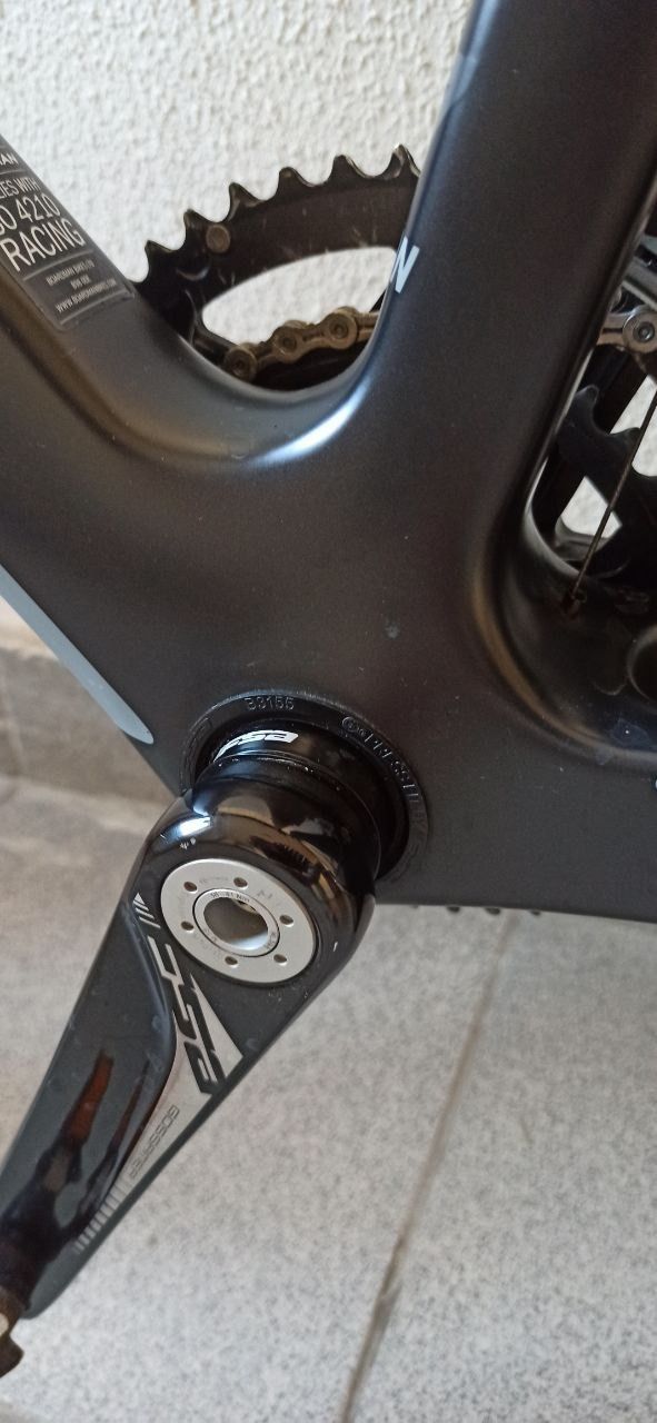Шоссейный карбоновый велосипед Boardman Road Pro Carbon
