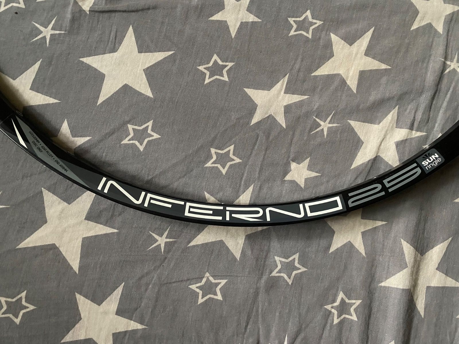 Обод SUNRINGLE INFERNO 25 29