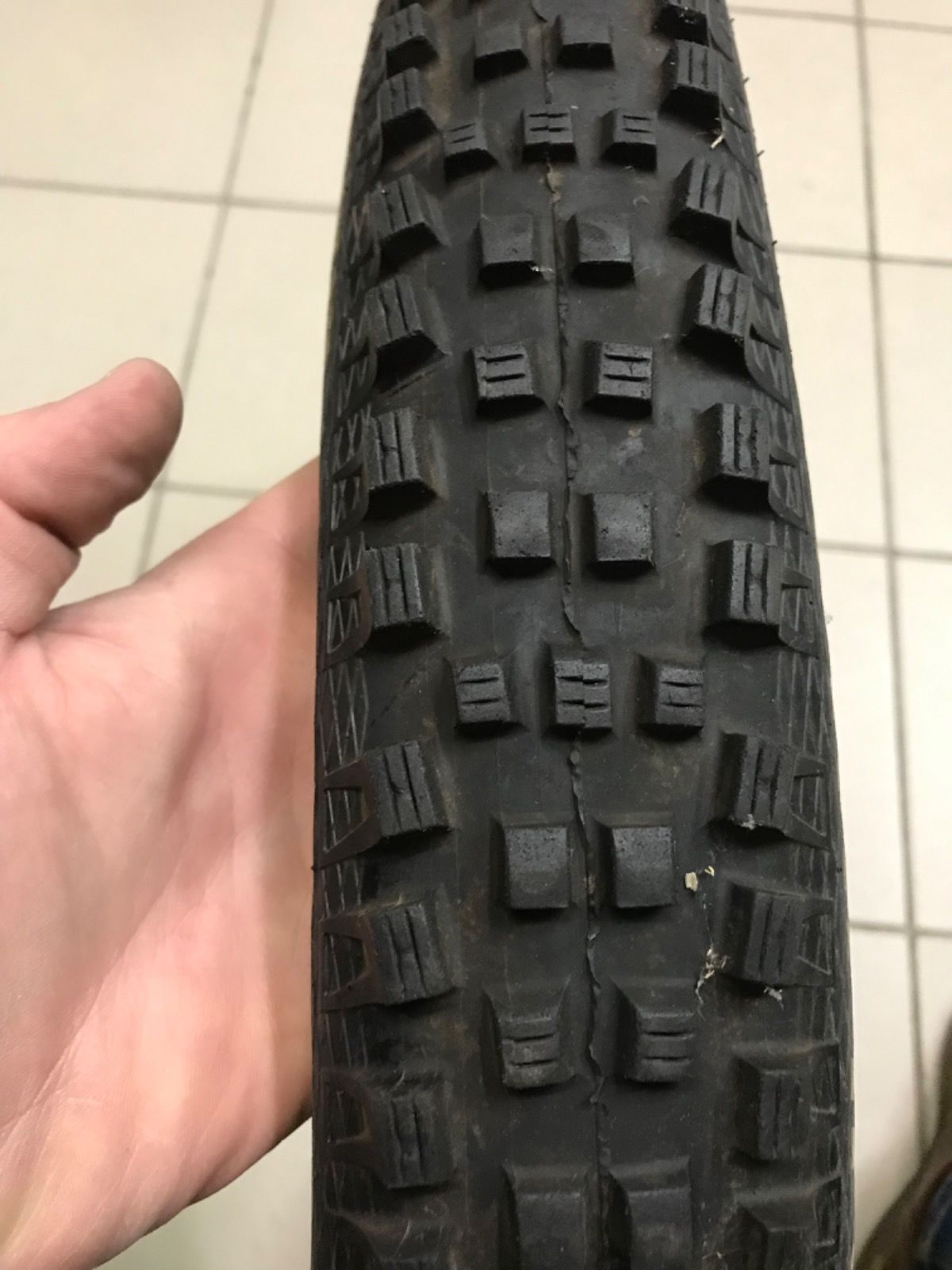 Покрышка Schwalbe Magic Mary 2,75x2,35