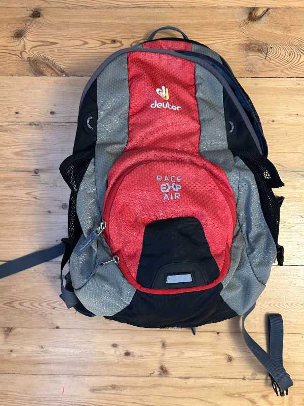 Велазаплечнік Deuter race exp air