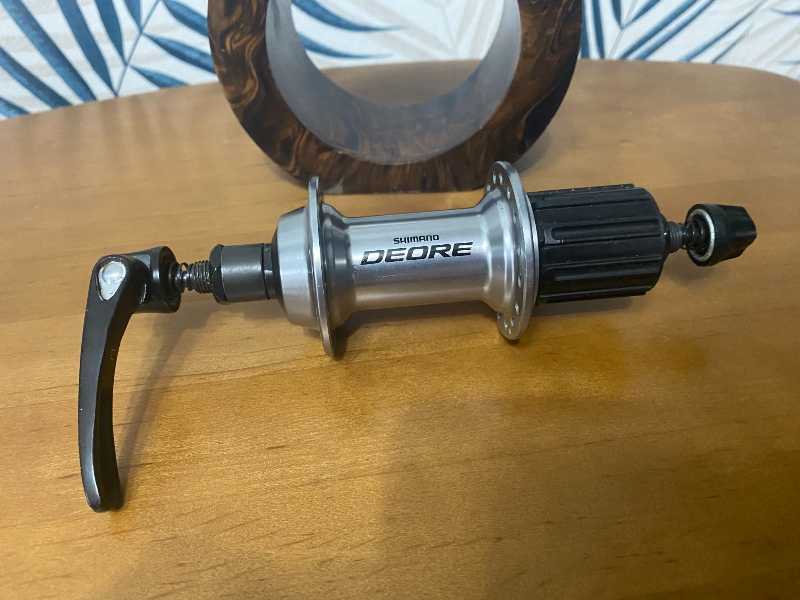 Shimano Deor 32 отверстия 11 ск. Пересыл европочтой, связь в мессенджерах, незнакомые номера не поднимаю.