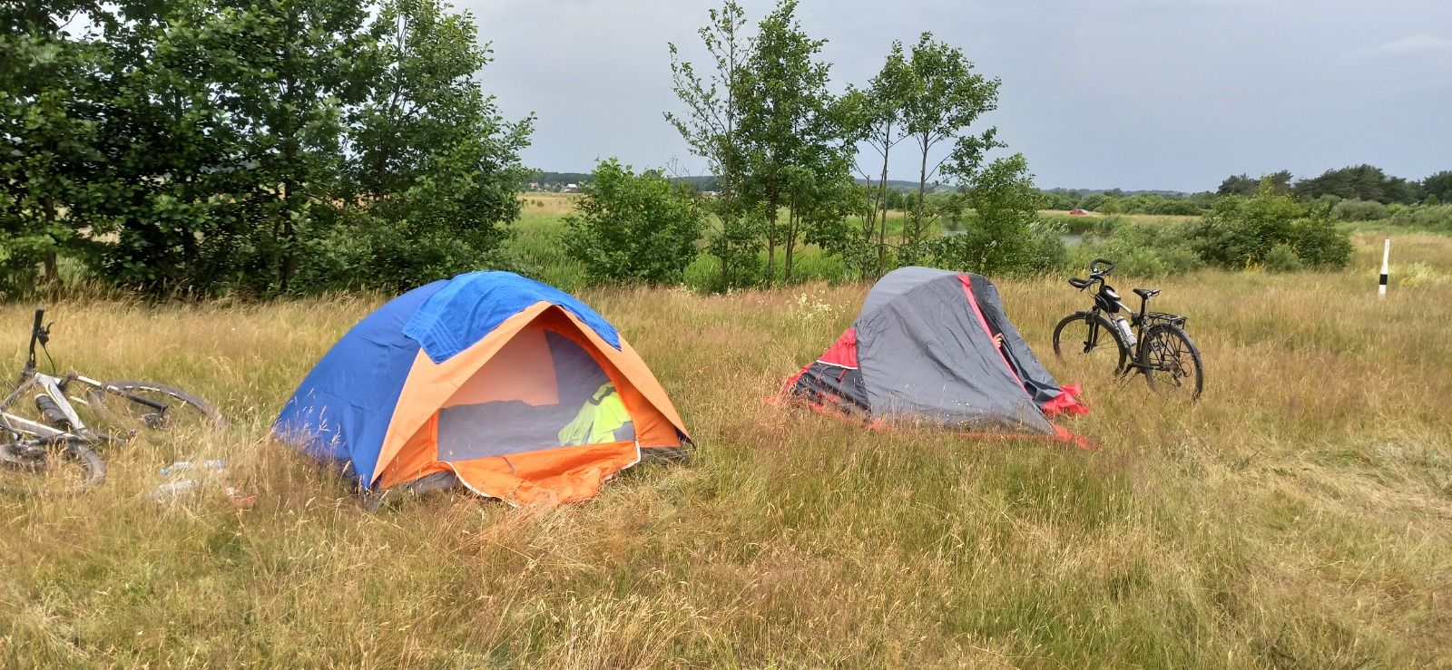 Палатка для отдыха в хорошую погоду
