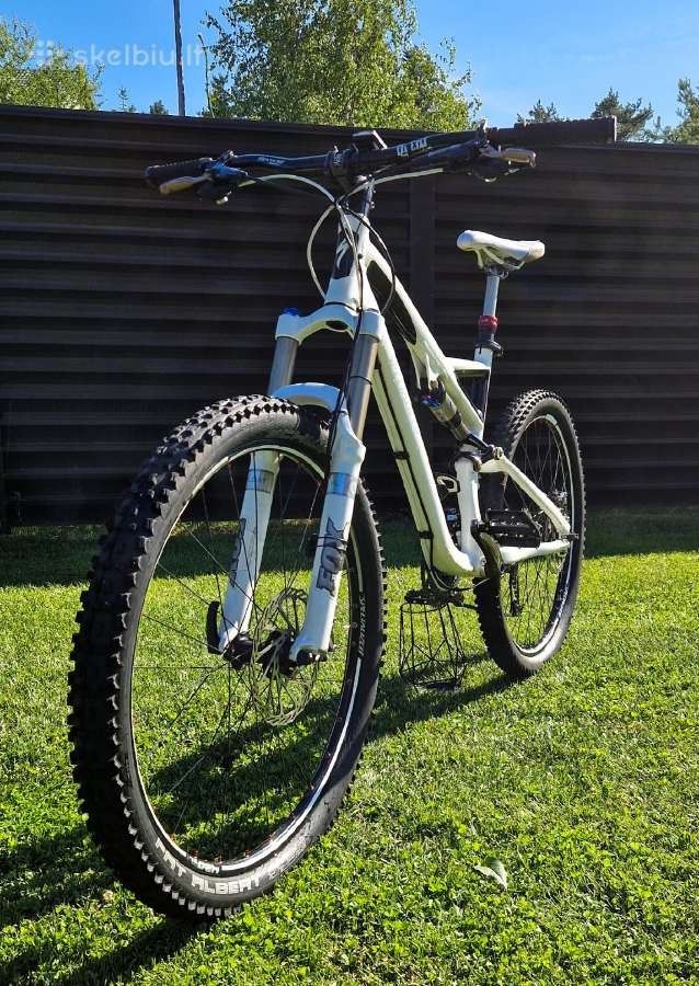 Велосипед Specialized Stumpjumper enduro