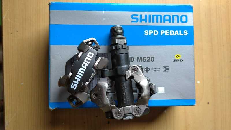 Педали Shimano PD-M520