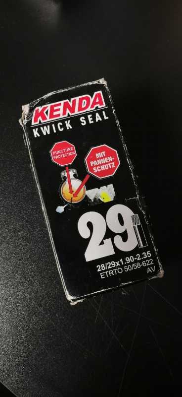 Kenda Kwick Seal Камера 29х1,9/2,35 (50/58-622) антипрокольная с герметиком