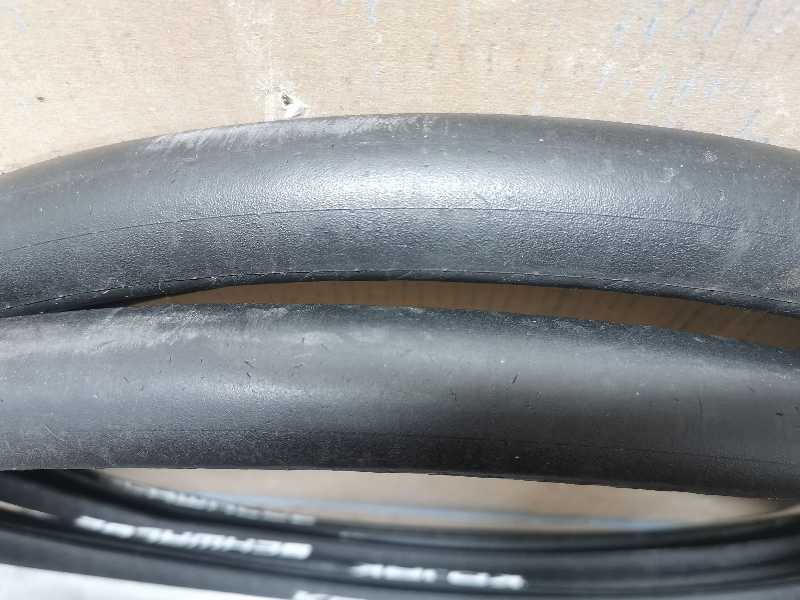 Покрышки слики Schwalbe Marathon Plus MTB и Schwalbe Kojak слики 26