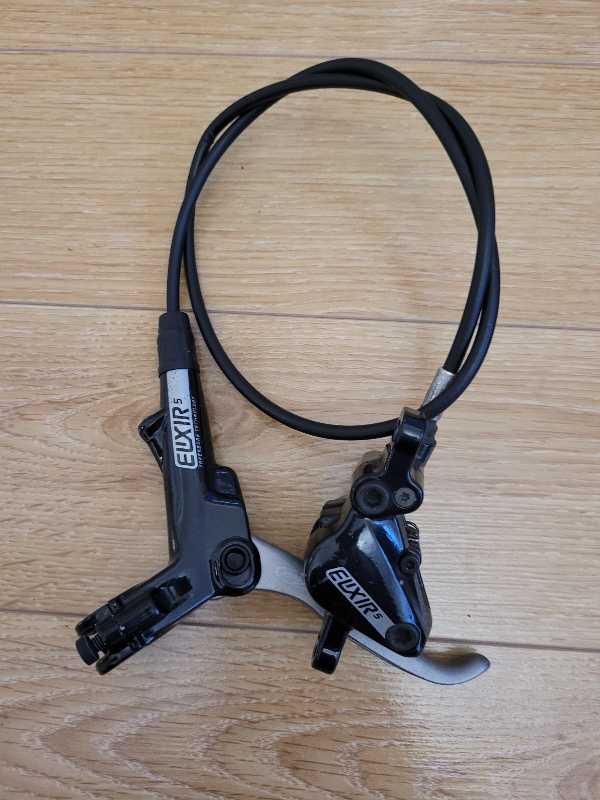 Передний  гидравлический тормоз  Avid,  Shimano,  Tektro.
