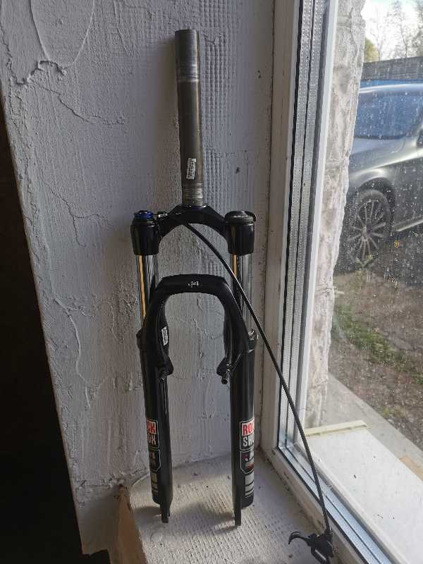 Вилка Rockshox Jumper 4