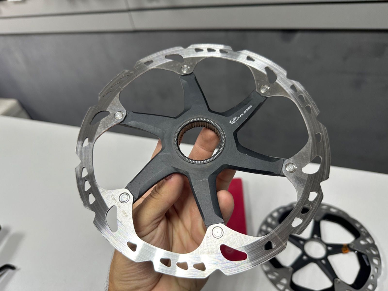 Ротор Deore XT RT81 203mm icetech
