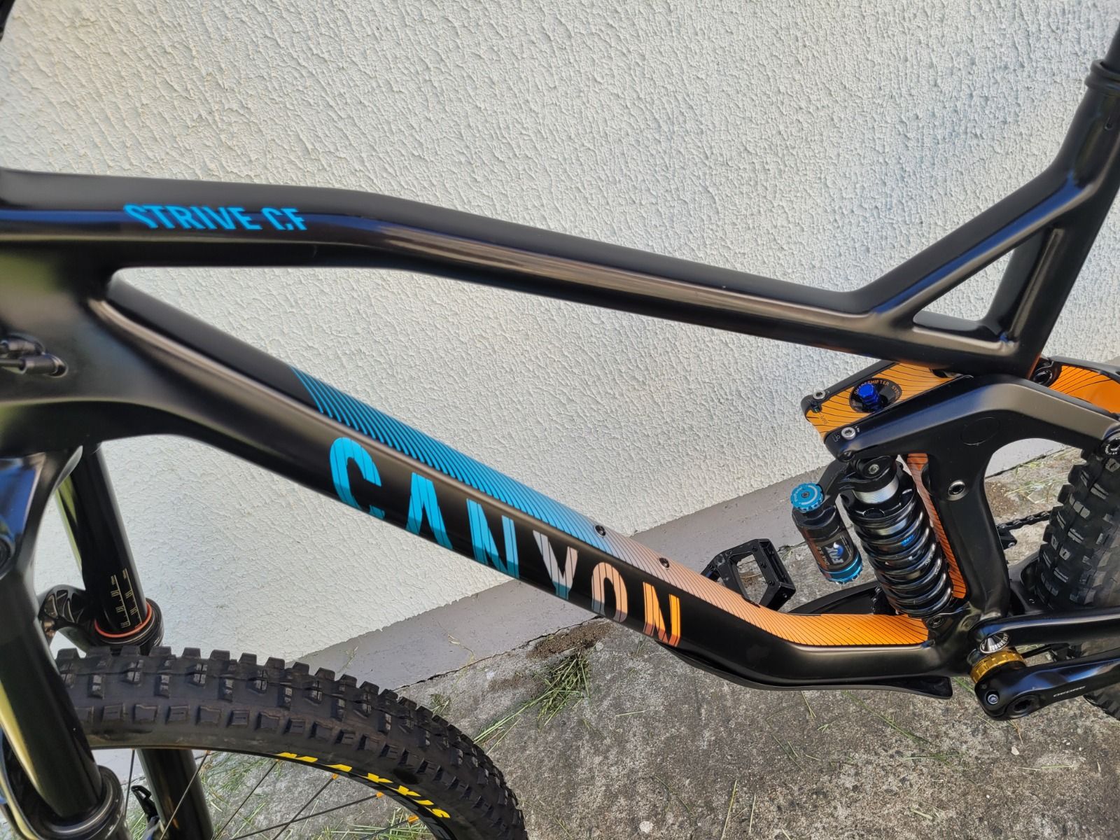 Карбоновый  двухподвес  CANYON STRIVE CF 160, колёса  27.5.