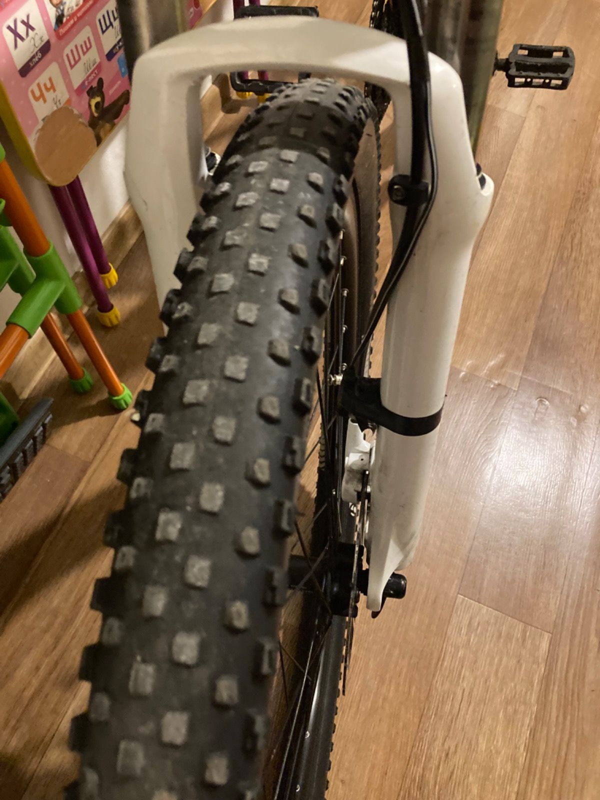 Trek 4900