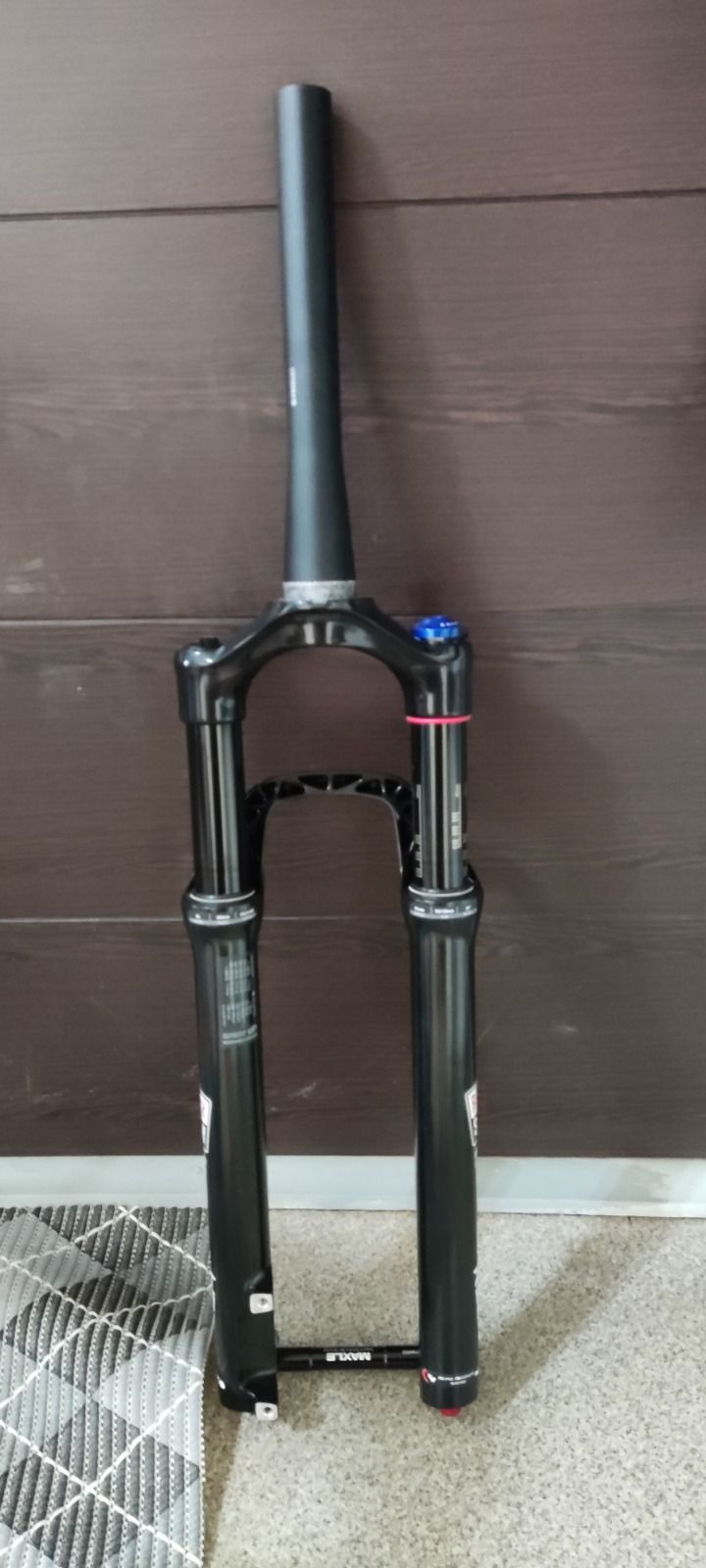 Вилка rocx shox reba 29