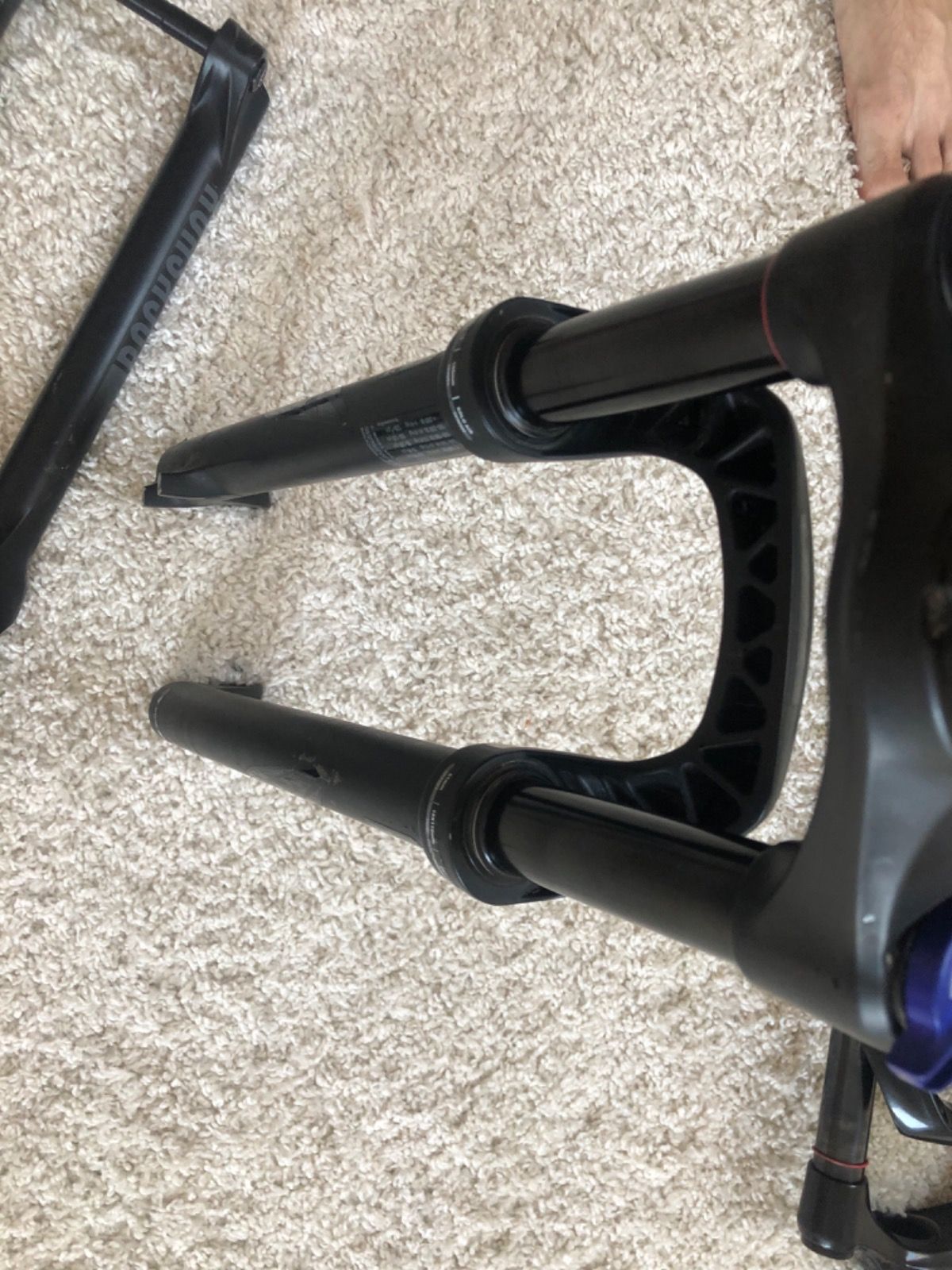 Вилки Rock Shox Judi GOLD 29 BOOST