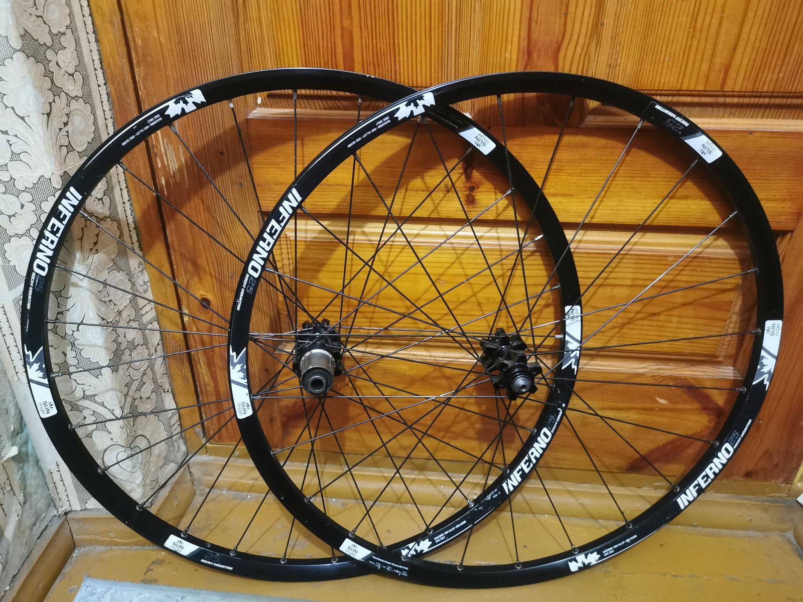 Sun ringle inferno 27.5 hot sale