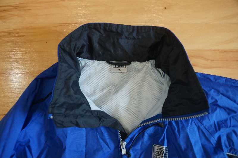 Велосипедная куртка - дождевик непромокаемая ТCM. Размер XL+