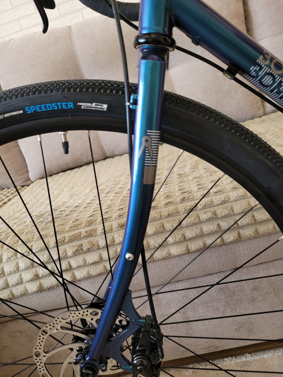 BOMBTRACK  ARISE SG SRAM