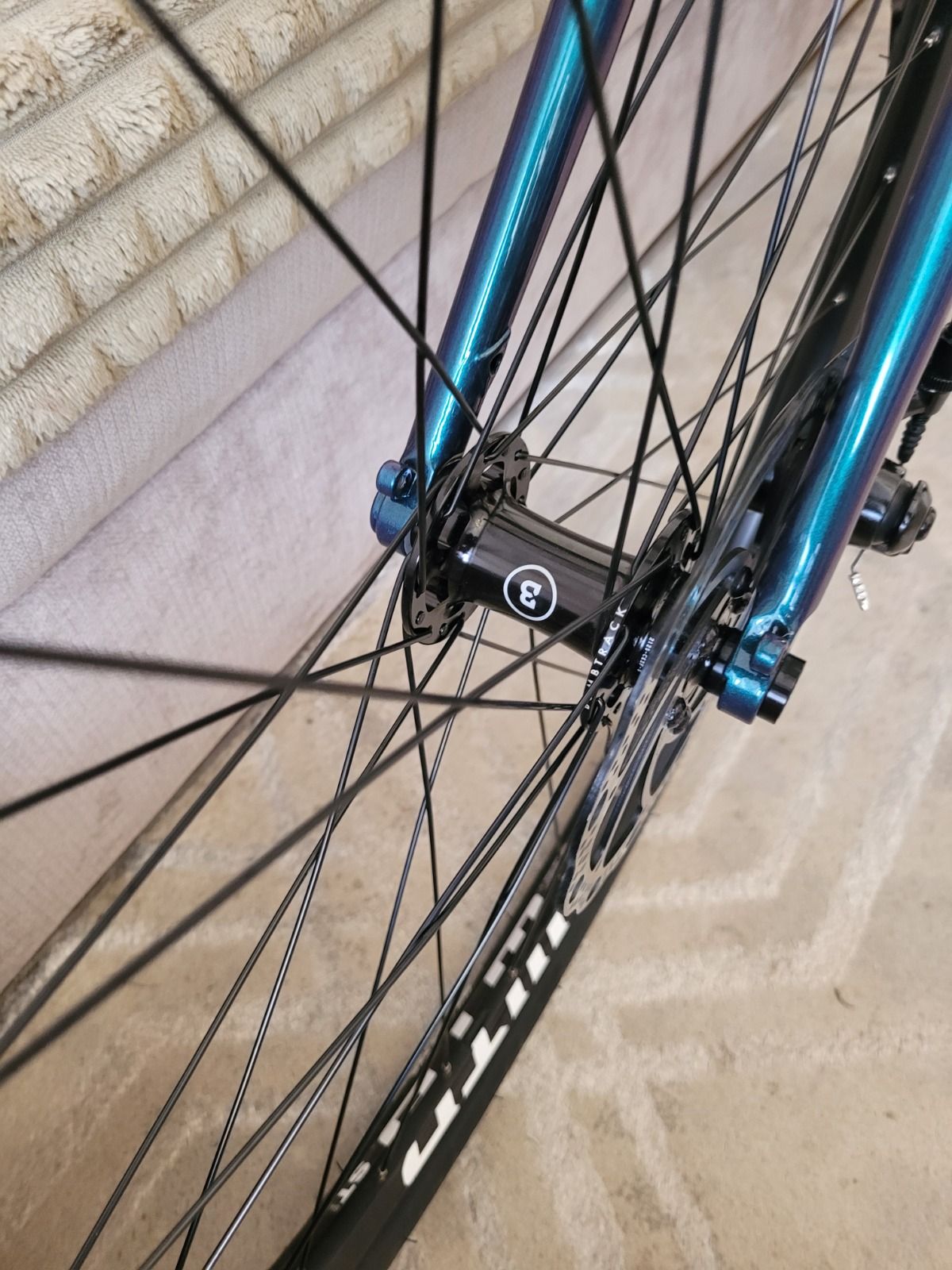 BOMBTRACK  ARISE SG SRAM