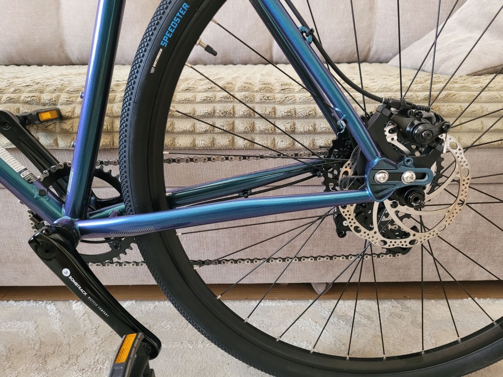 BOMBTRACK  ARISE SG SRAM