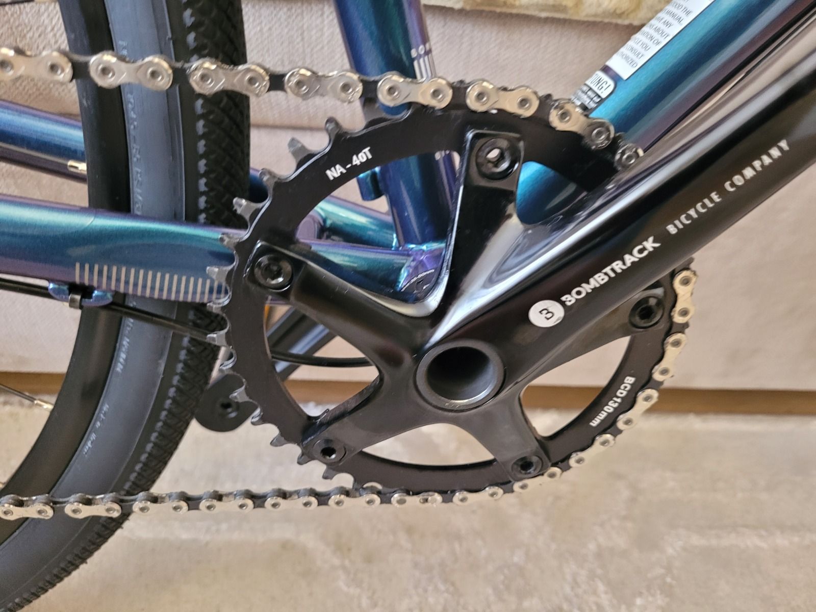 BOMBTRACK  ARISE SG SRAM