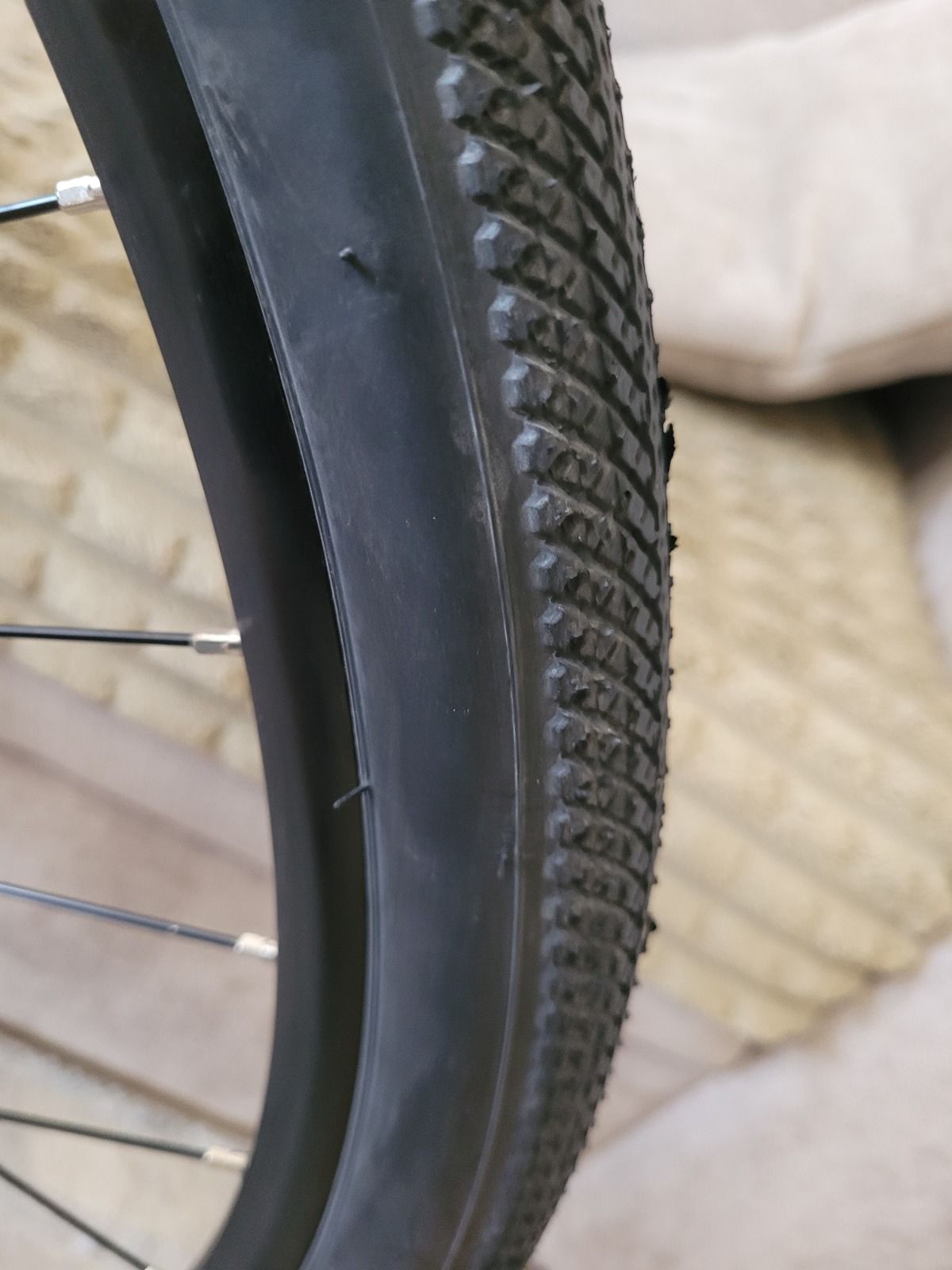 BOMBTRACK  ARISE SG SRAM