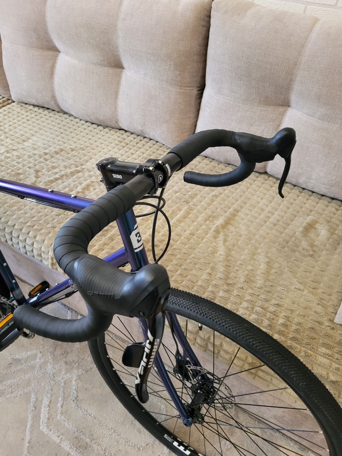 BOMBTRACK  ARISE SG SRAM