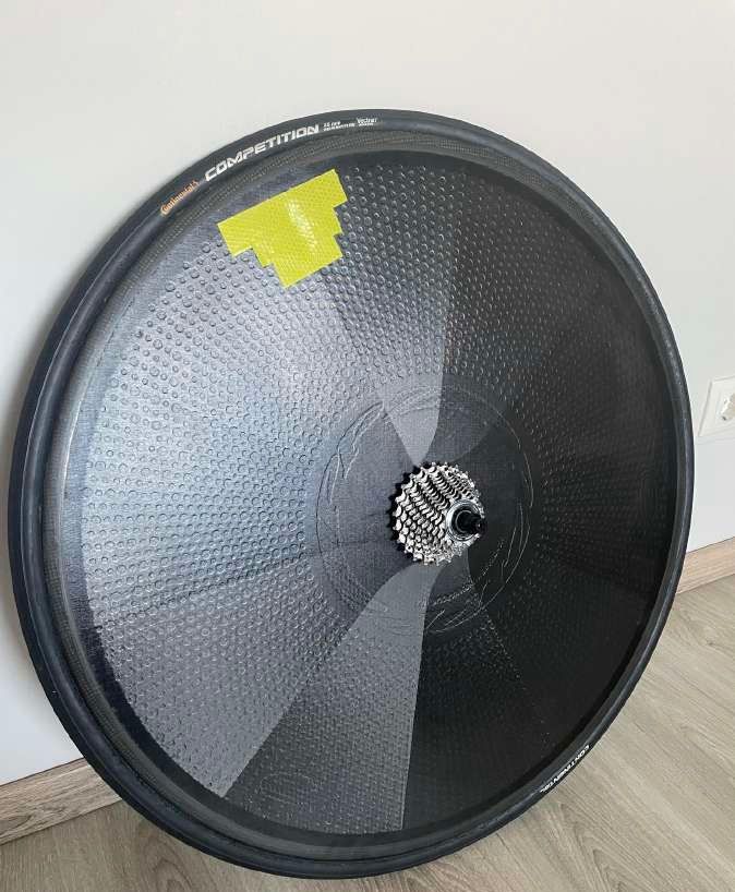 Zipp SuperDisc 9 карбон  Shimano 10/11 450 км пробег