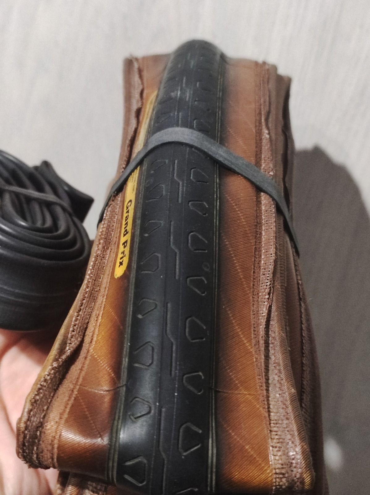 Continental 559*25 складная одна с камерой