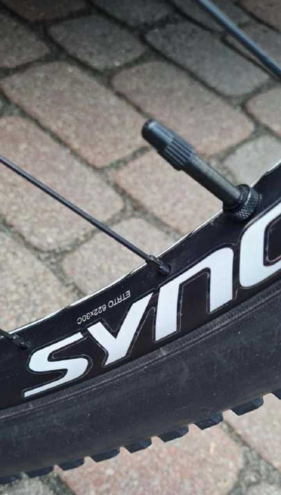 Syncros silverton 29 200 км бесскамерные