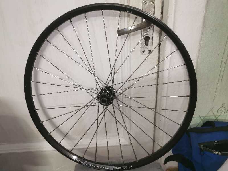 Колесо переднее 26 на втулке DT Swiss 370 и ободе WTB LASER DISC TRAIL