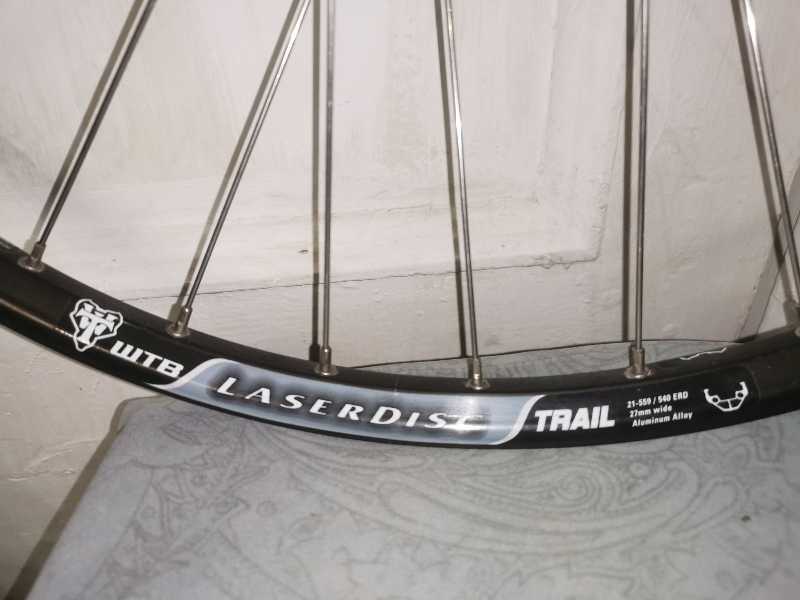 Колесо переднее 26 на втулке DT Swiss 370 и ободе WTB LASER DISC TRAIL