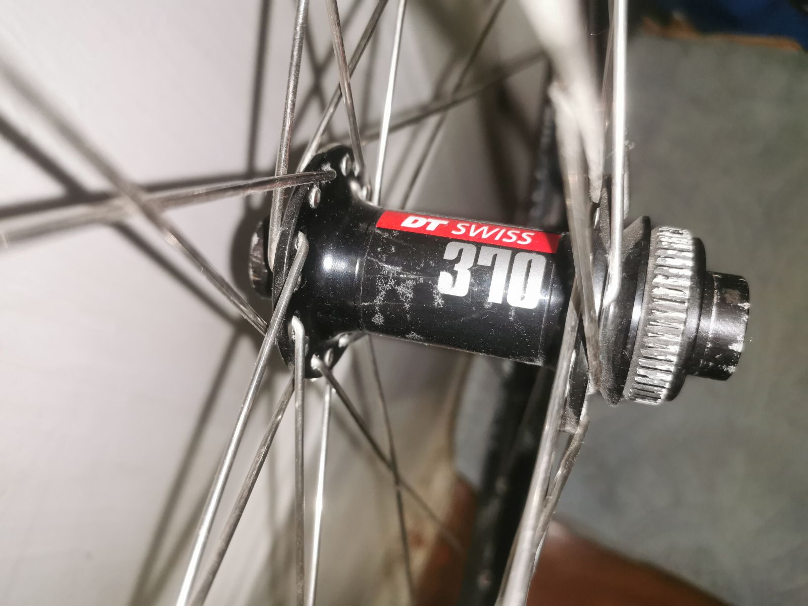 Колесо переднее 26 на втулке DT Swiss 370 и ободе WTB LASER DISC TRAIL