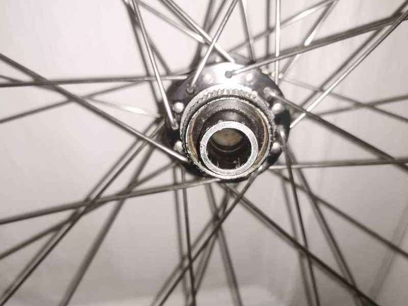 Колесо переднее 26 на втулке DT Swiss 370 и ободе WTB LASER DISC TRAIL