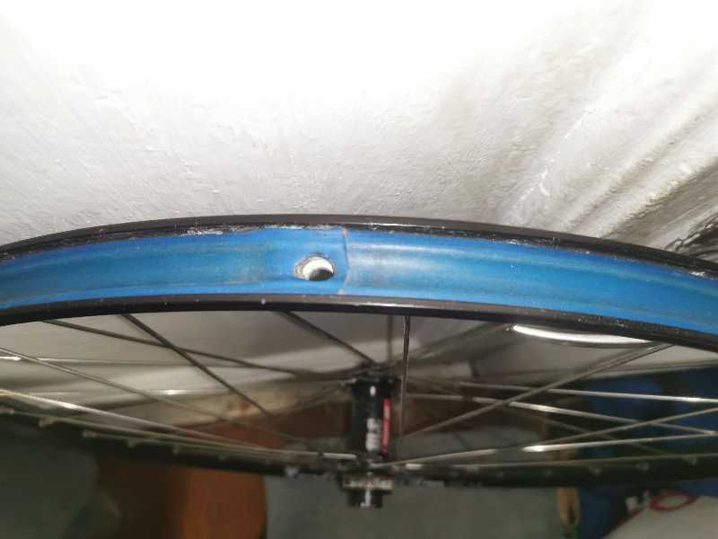 Колесо переднее 26 на втулке DT Swiss 370 и ободе WTB LASER DISC TRAIL