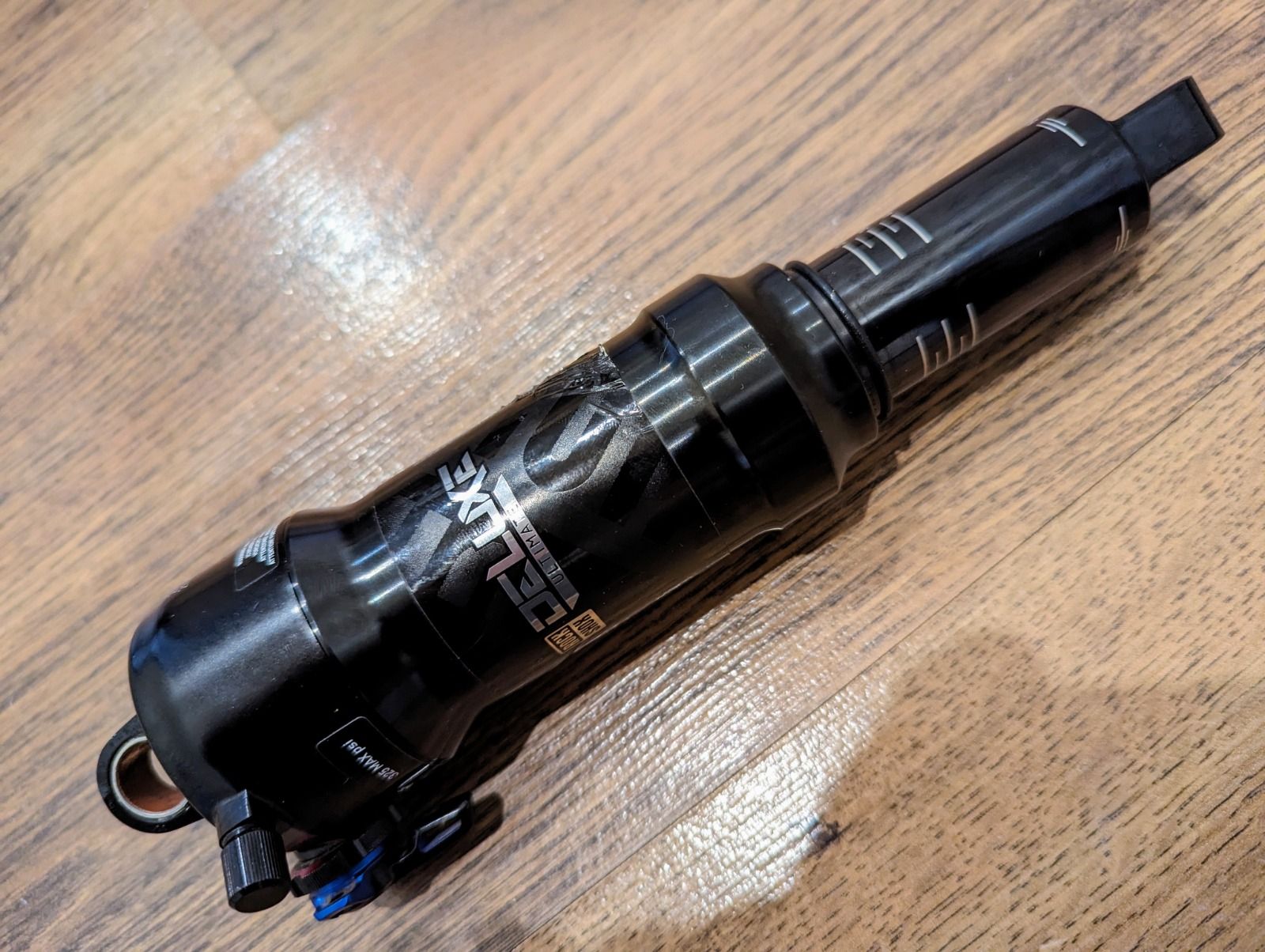Амортизатор RockShox Deluxe Ultimate 210x50 Metric 2021
